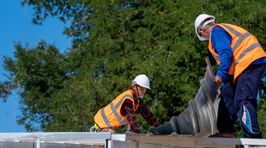 Professional Flat Roofing Installation in Oak Run, CA